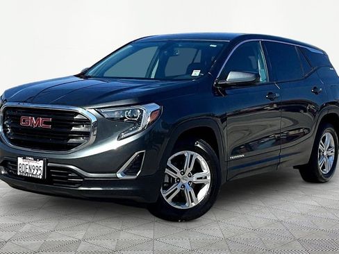 Used 2018 GMC Terrain SLE FWD image 3