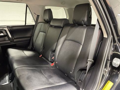 Used 2019 Toyota 4Runner TRD Off-Road Premium AWD/4WD image 17
