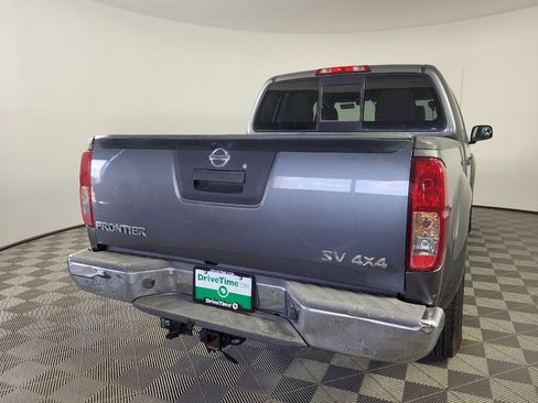 Used 2016 Nissan Frontier SV AWD/4WD image 9