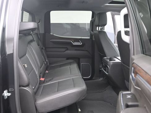 Used 2023 GMC Sierra 1500 SLT w/ SLT Premium Plus Package AWD/4WD image 12