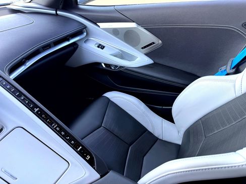 Used 2023 Chevrolet Corvette Stingray Preferred Cpe w/ Z51 Performance Package image 41