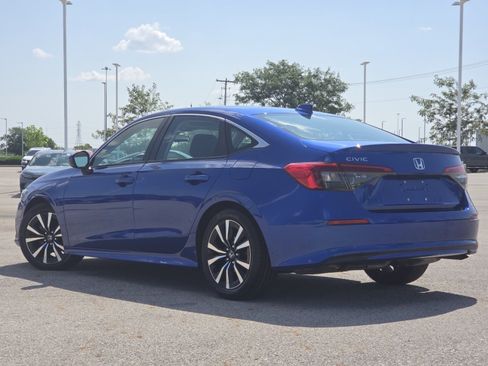 Used 2023 Honda Civic EX image 16