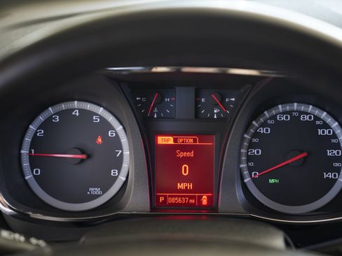 Used 2017 GMC Terrain SLE w/ Nightfall Package FWD image 15