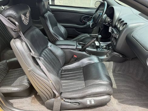 Used 2002 Pontiac Firebird Formula RWD image 15