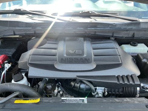 Used 2022 Nissan Titan PRO-4X w/ Pro-4x Convenience Package AWD/4WD image 21