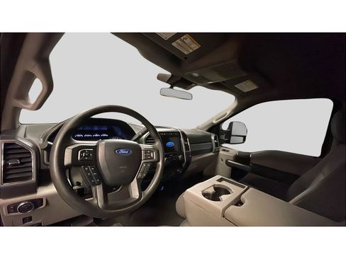 Used 2020 Ford F250 XLT w/ XLT Value Package image 9