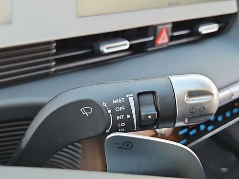 Used 2024 Hyundai Ioniq 5 SEL image 25