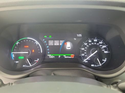 Used 2025 Toyota Sienna XLE FWD image 27