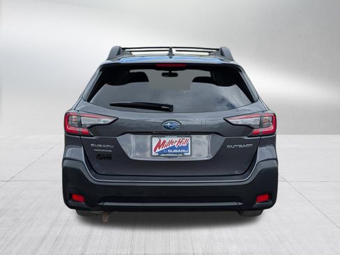 Used 2023 Subaru Outback Premium AWD/4WD image 6