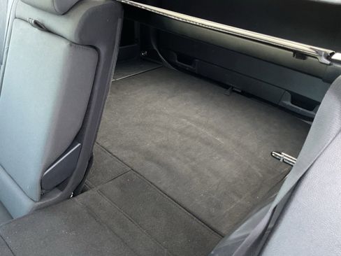 Used 2025 Toyota RAV4 XLE image 16