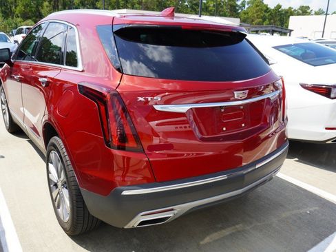Used 2025 Cadillac XT5 Premium Luxury FWD image 5