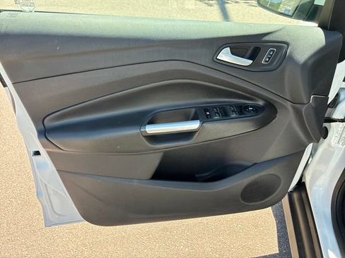 Used 2013 Ford C-MAX SE w/ Winter Pkg FWD image 13
