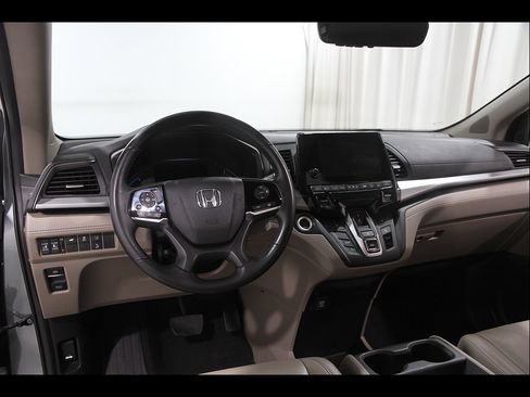 Used 2018 Honda Odyssey EX-L image 6