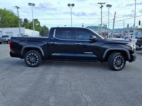 Used 2023 Toyota Tundra Limited AWD/4WD image 3
