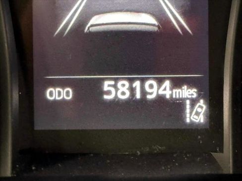 Certified 2019 Toyota Camry SE image 30