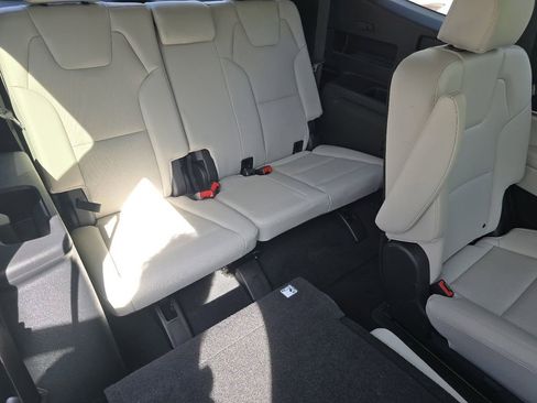 Used 2024 Kia Telluride S w/ S Sunroof Package AWD/4WD image 22