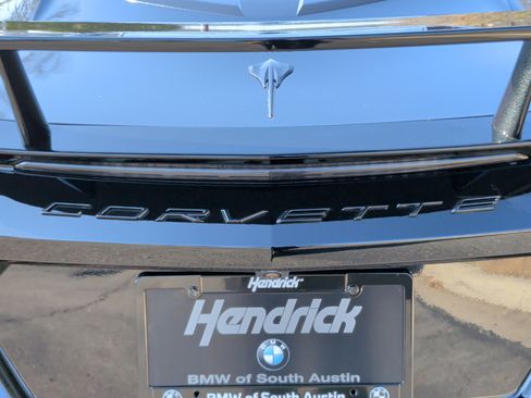 Used 2022 Chevrolet Corvette Stingray Premium Cpe w/ Z51 Performance Package image 11