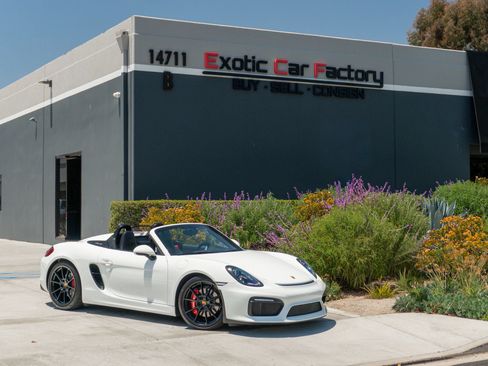 Used 2016 Porsche Boxster Spyder RWD image 1