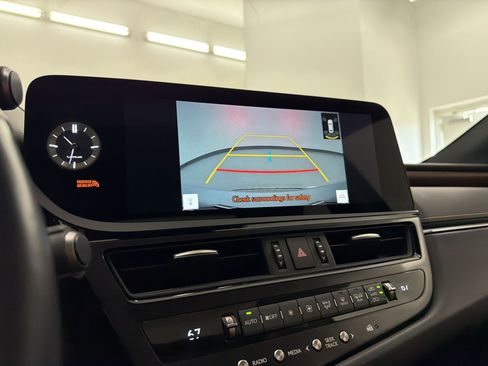 Certified 2025 Lexus ES 350 w/ Premium Package FWD image 23