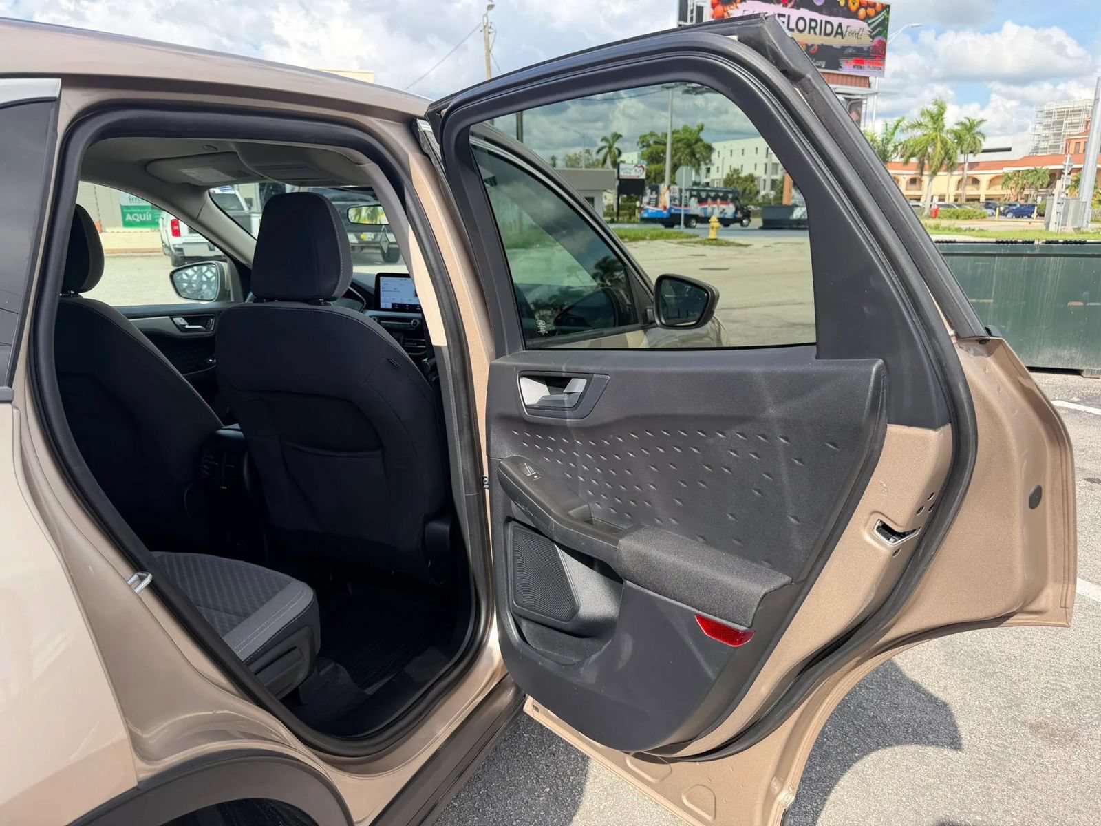 Used 2020 Ford Escape SE AWD/4WD image 29