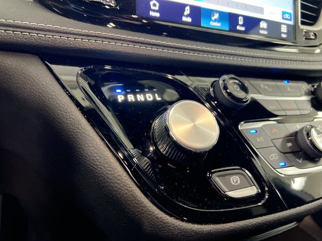 New 2026 Chrysler Pacifica Select FWD image 17