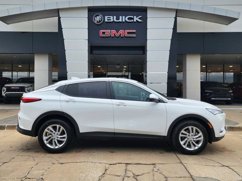New 2026 Buick Envista Sport Touring w/ Convenience I Package FWD image 3