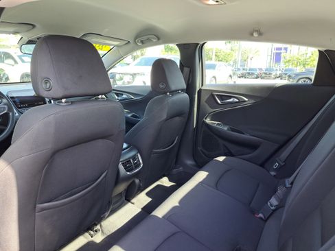 Used 2020 Chevrolet Malibu LT image 6