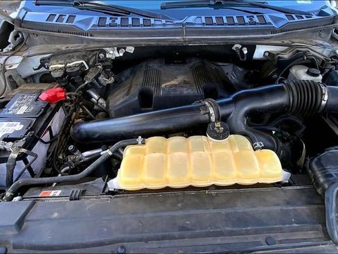 Used 2018 Ford F150 Lariat image 10