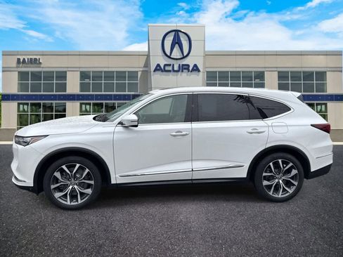 Used 2022 Acura MDX SH-AWD w/ Technology Package image 2