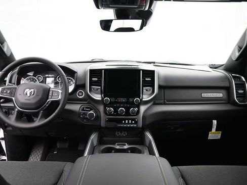 New 2026 RAM 1500 4x4 Crew Cab image 22