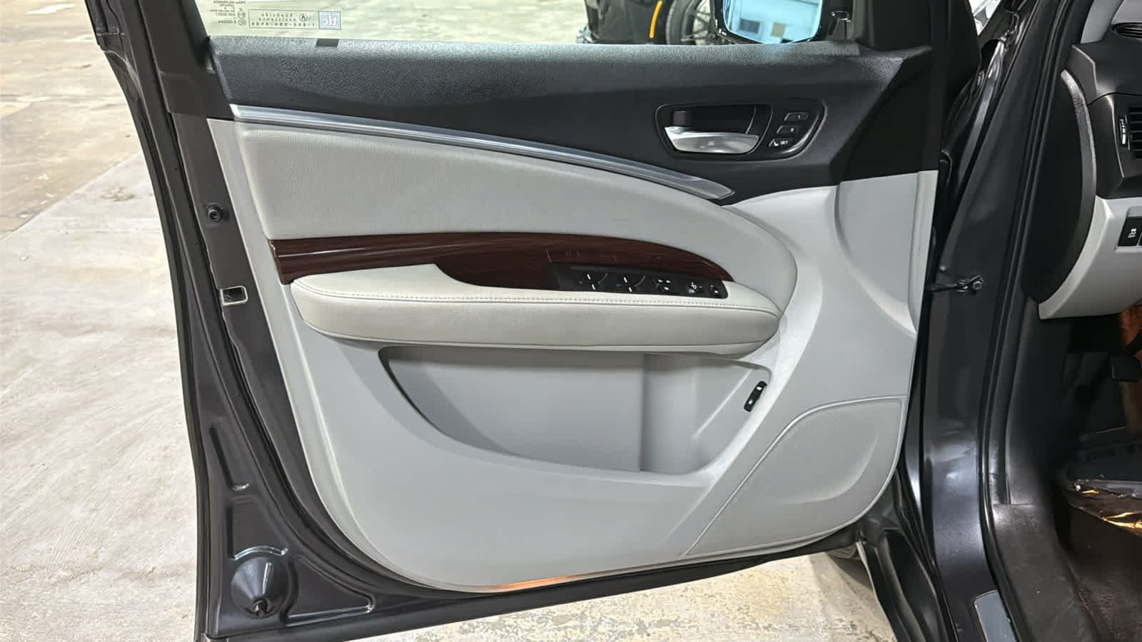 Used 2016 Acura MDX SH-AWD image 9