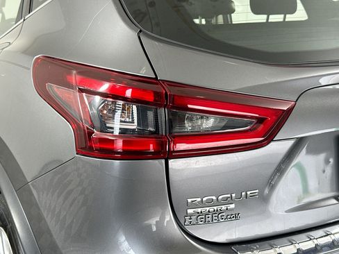 Used 2020 Nissan Rogue Sport S AWD/4WD image 35