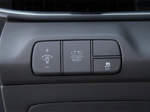 Certified 2025 Hyundai Elantra SEL image 20