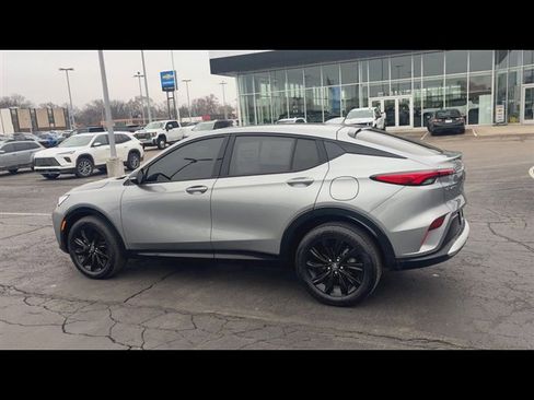 Certified 2024 Buick Envista Sport Touring w/ Convenience I Package image 6