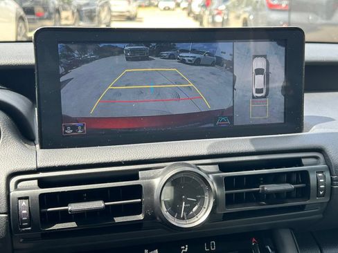 Used 2023 Lexus IS 500 RWD image 33