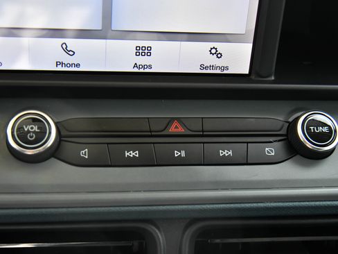 Used 2024 Ford Maverick XL image 24