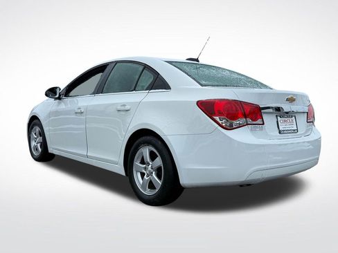 Used 2016 Chevrolet Cruze LT image 4