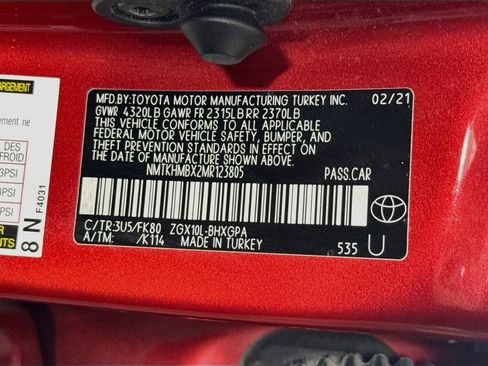 Certified 2021 Toyota C-HR XLE FWD image 32