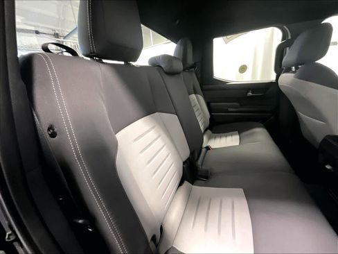 Used 2024 Toyota Tacoma TRD Off-Road image 16