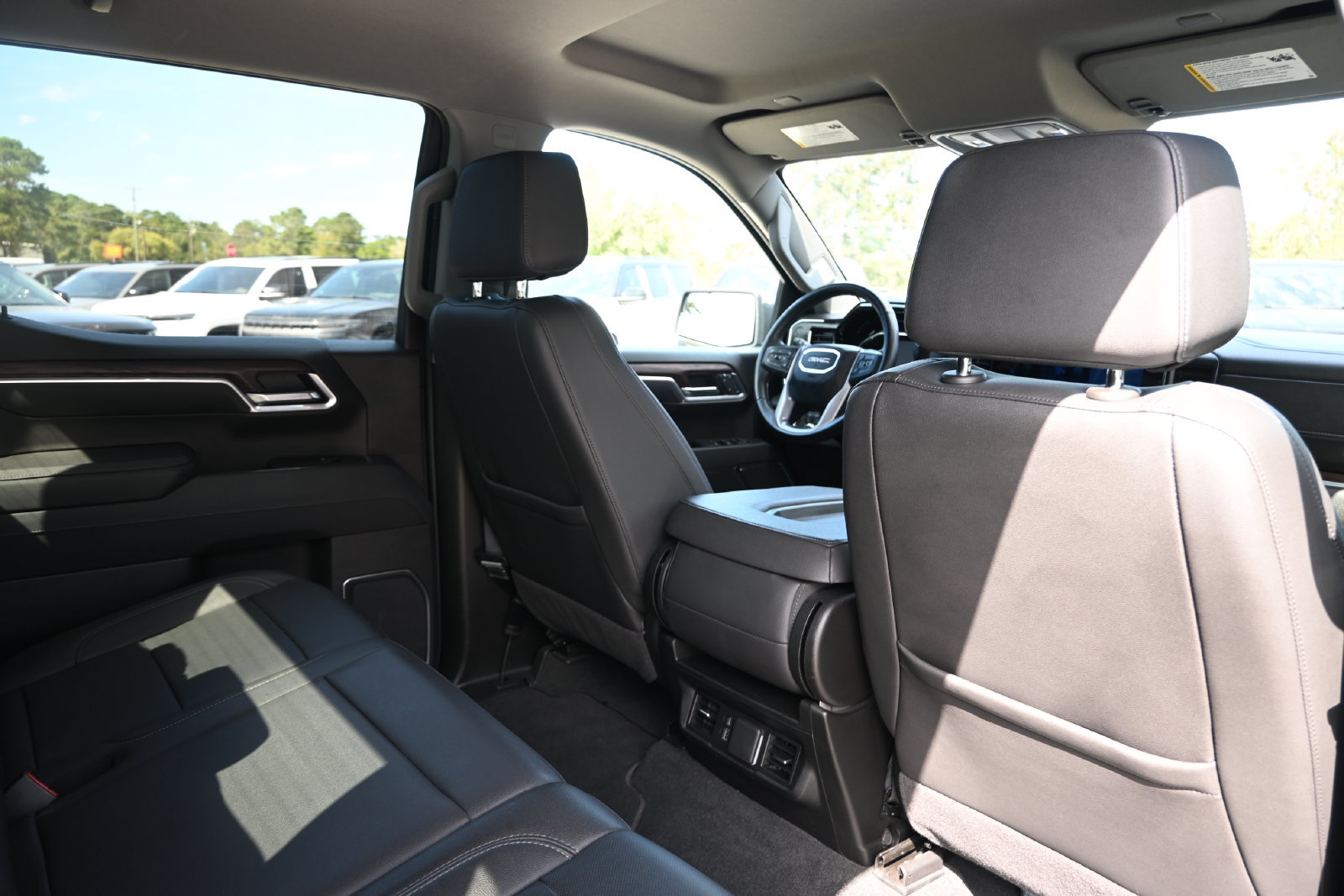 Used 2025 GMC Sierra 1500 SLT RWD image 26