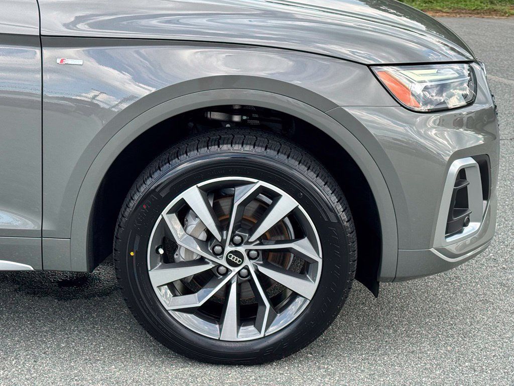 Used 2024 Audi Q5 2.0T Premium AWD/4WD image 40