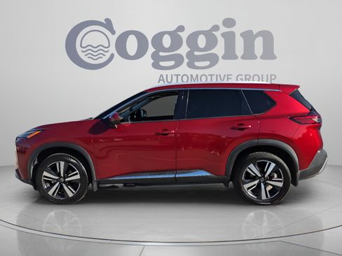 Used 2021 Nissan Rogue SL FWD image 2