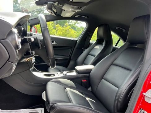 Used 2017 Mercedes-Benz CLA 250 image 13