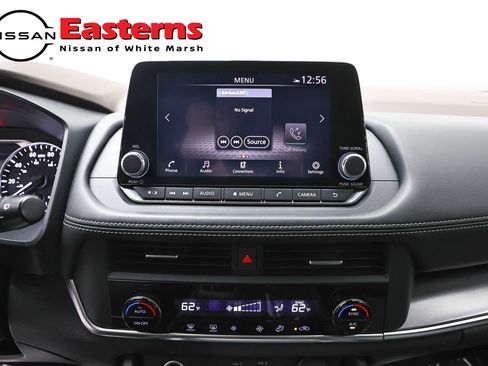 Used 2023 Nissan Rogue SV AWD/4WD image 12