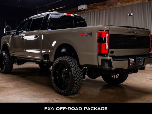 Used 2026 Ford F250 Platinum w/ Platinum Plus Package AWD/4WD image 7