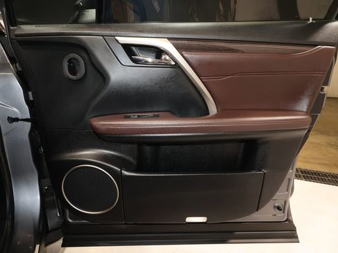 Used 2016 Lexus RX 450h AWD w/ Luxury Package image 18