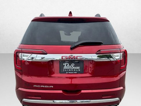 Used 2021 GMC Acadia Denali w/ Denali Technology Package FWD image 6