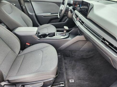 Used 2025 Kia K4 LXS image 13