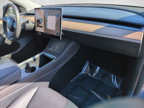 Used 2023 Tesla Model Y Long Range image 22
