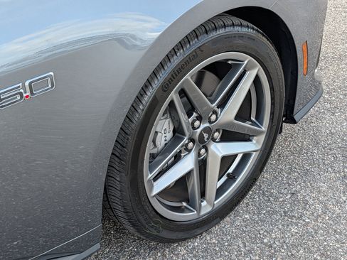 Used 2025 Ford Mustang GT RWD image 12